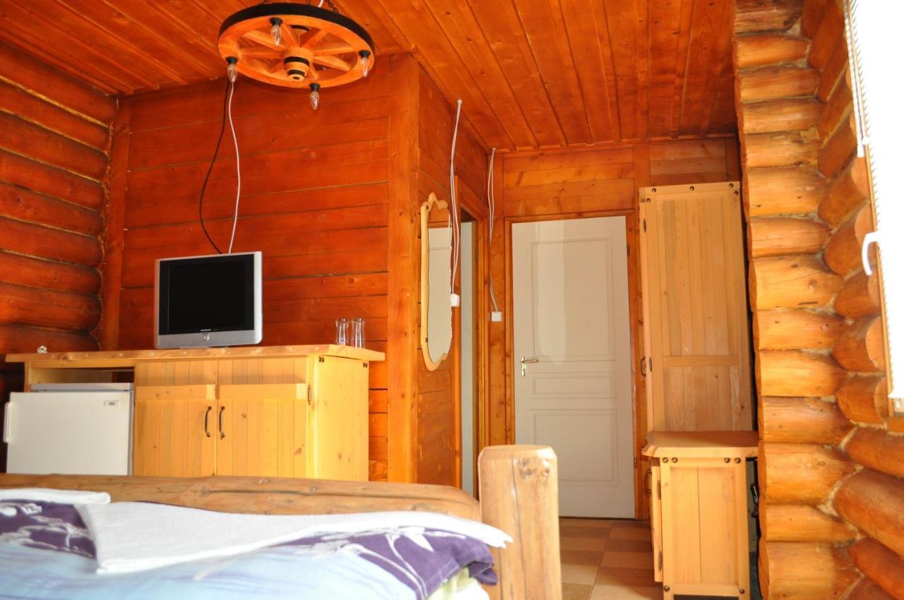 Roenk-Wellness Panzio Mezopeterd Bed & Breakfast Exterior foto