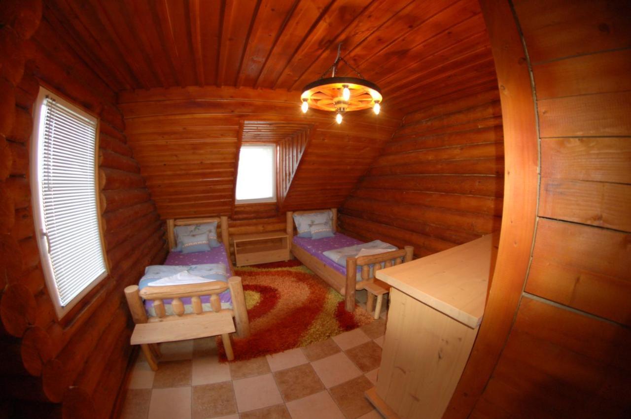 Roenk-Wellness Panzio Mezopeterd Bed & Breakfast Exterior foto