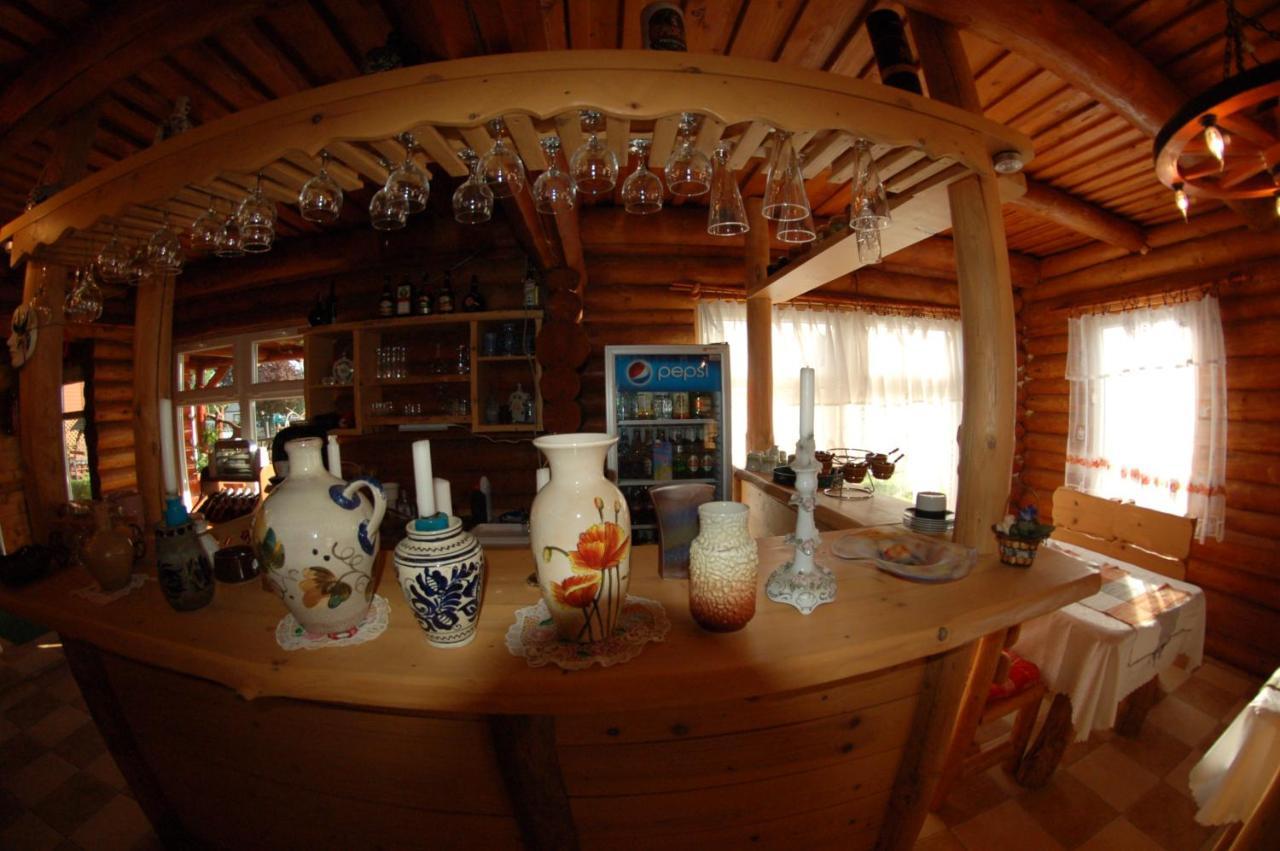 Roenk-Wellness Panzio Mezopeterd Bed & Breakfast Exterior foto